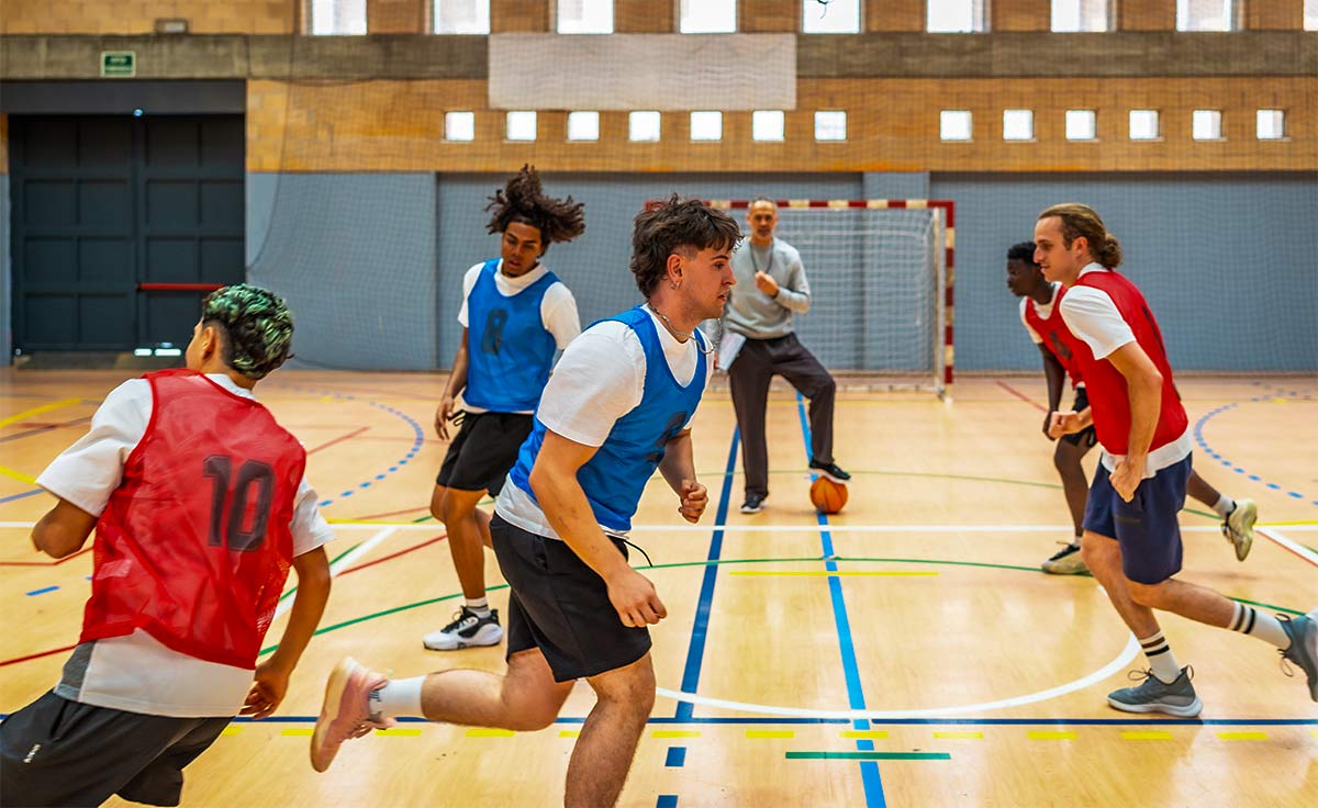 Futsal Courts1?>